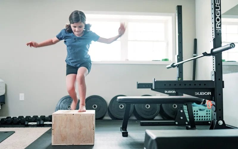 CompleteFit Kid Box Jumping